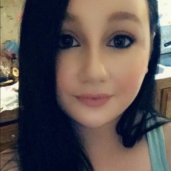 Meet your Posher, Katie - Picture 1 of 1